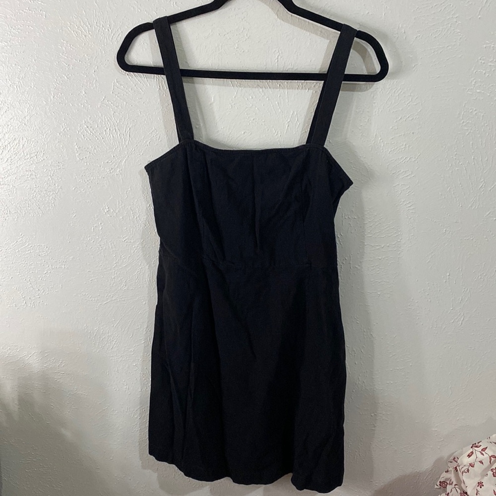 Kendall and Kylie dress